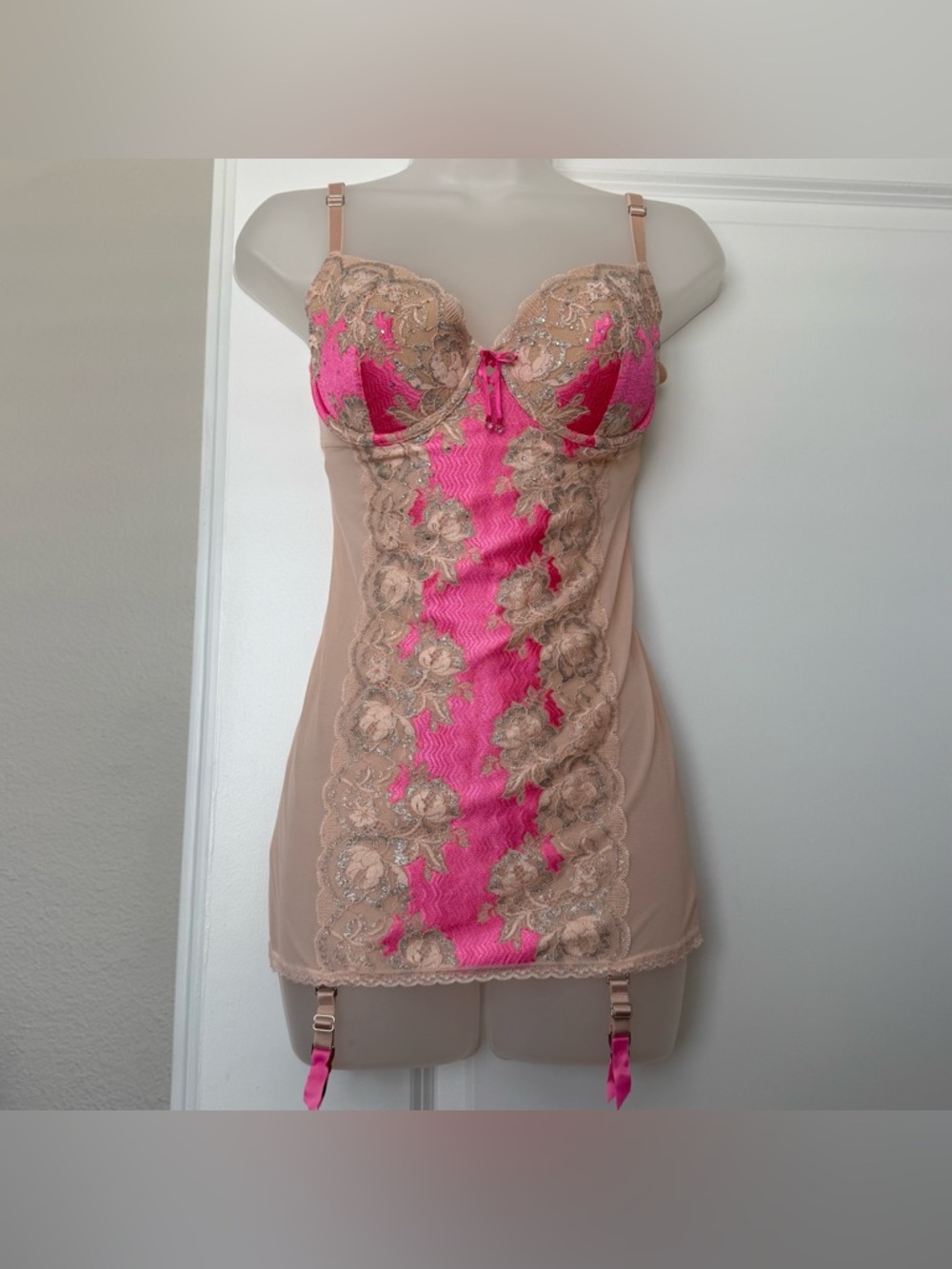 Victoria's Secret y2k Pink Floral Lace Garter Slip Merrywidow 34D Coquette